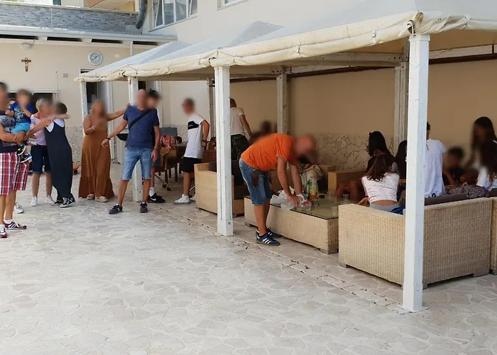 Le Di Nonna Angela Nyaraló *